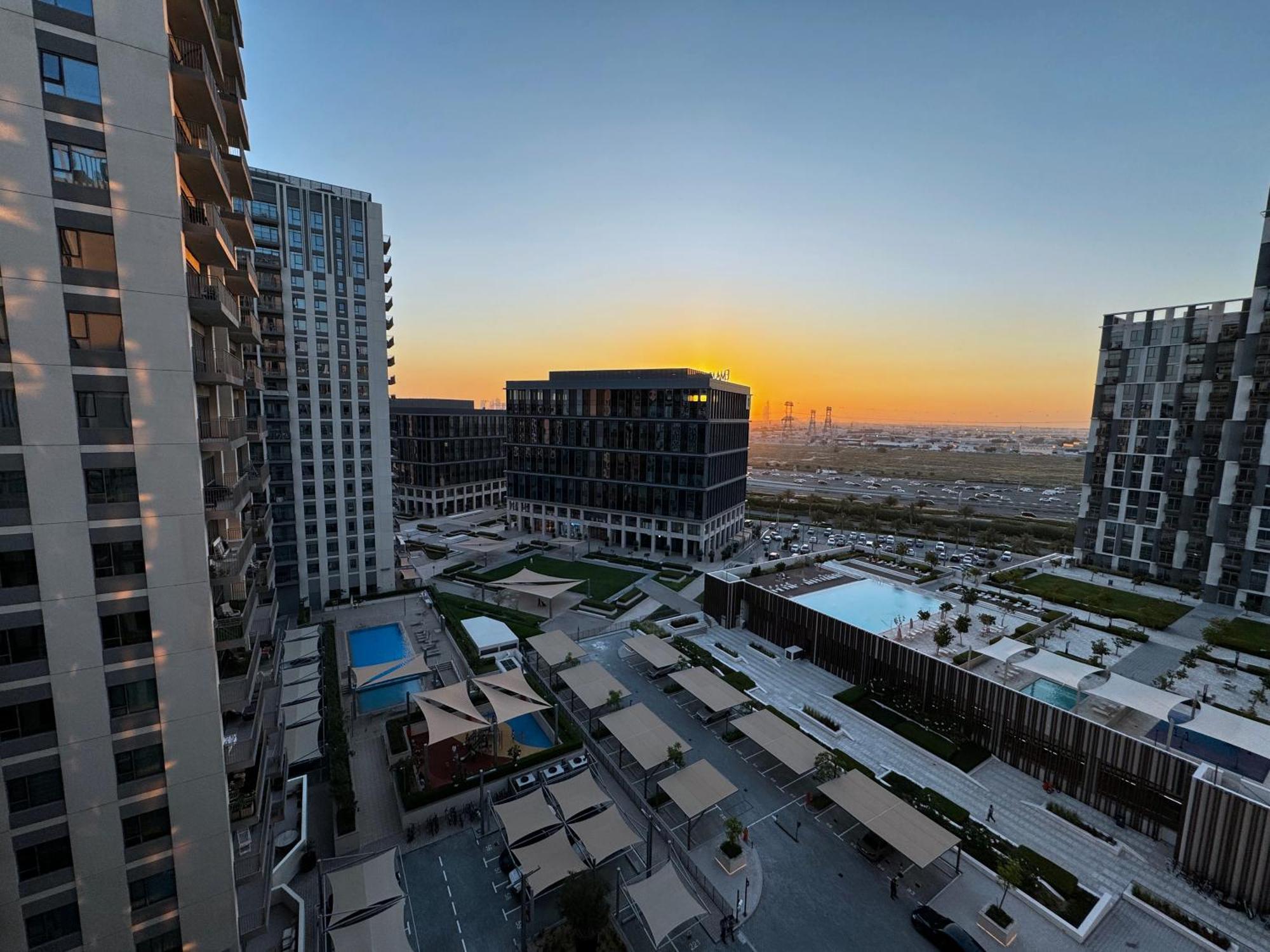 Appartamento Elite Escapes - Socio Stylish 1 Bhk Getaway Dubai Esterno foto